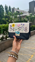 Load image into Gallery viewer, Gardenia flap
